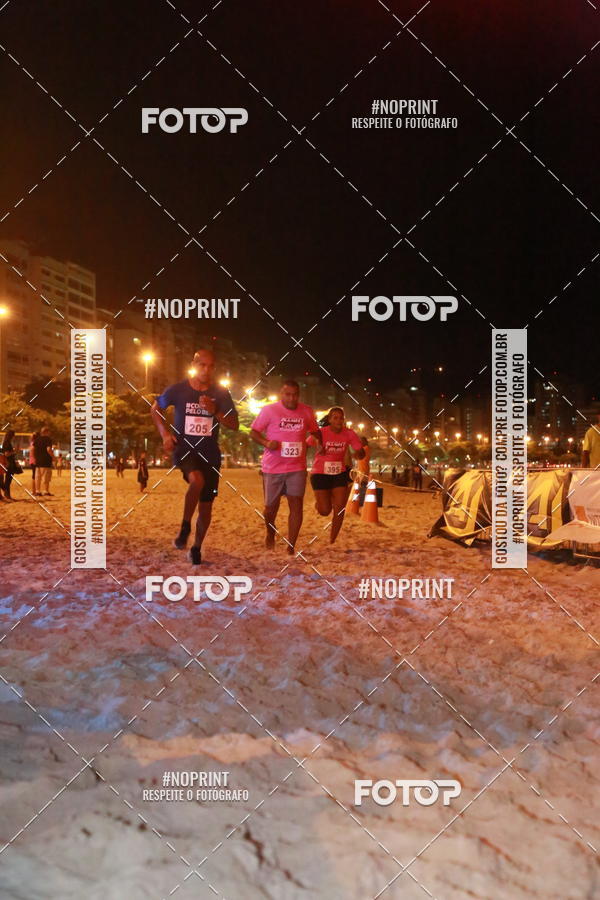 Buy your photos of the eventNIGHT RUN ICARA� BEACH - 6� EDI��O - NITER�I RJ on Fotop