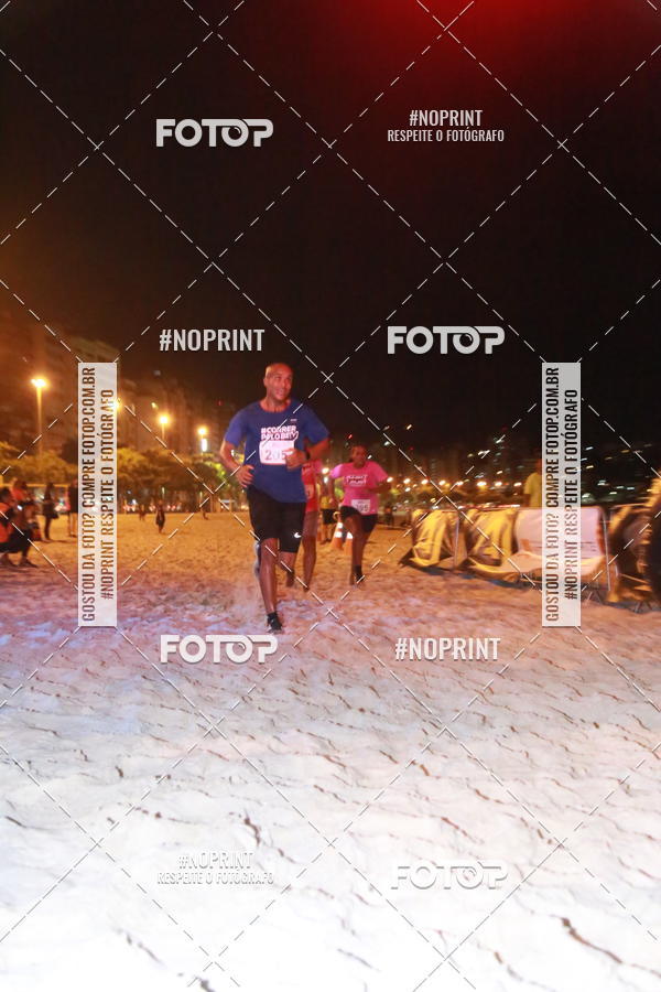 Buy your photos of the eventNIGHT RUN ICARA� BEACH - 6� EDI��O - NITER�I RJ on Fotop