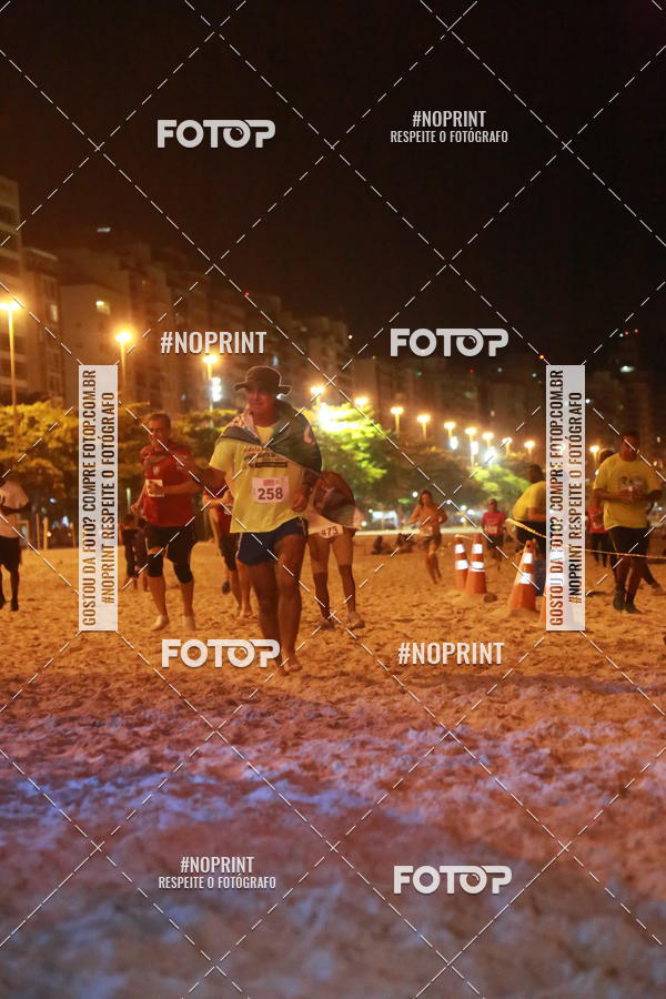 Buy your photos of the eventNIGHT RUN ICARA� BEACH - 6� EDI��O - NITER�I RJ on Fotop