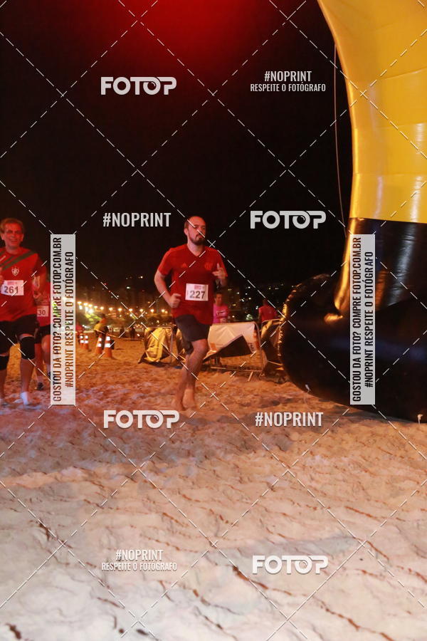 Buy your photos of the eventNIGHT RUN ICARA� BEACH - 6� EDI��O - NITER�I RJ on Fotop