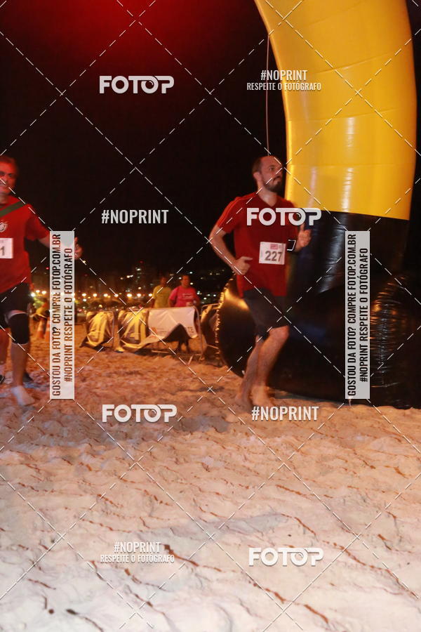 Buy your photos of the eventNIGHT RUN ICARA� BEACH - 6� EDI��O - NITER�I RJ on Fotop