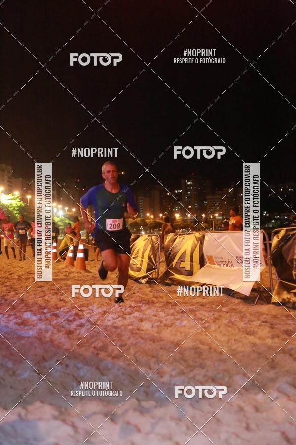 Buy your photos of the eventNIGHT RUN ICARA� BEACH - 6� EDI��O - NITER�I RJ on Fotop
