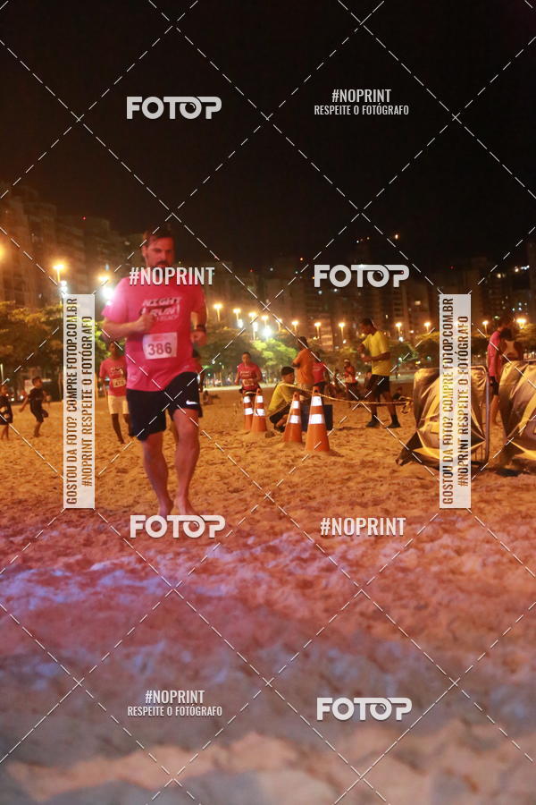 Buy your photos of the eventNIGHT RUN ICARA� BEACH - 6� EDI��O - NITER�I RJ on Fotop