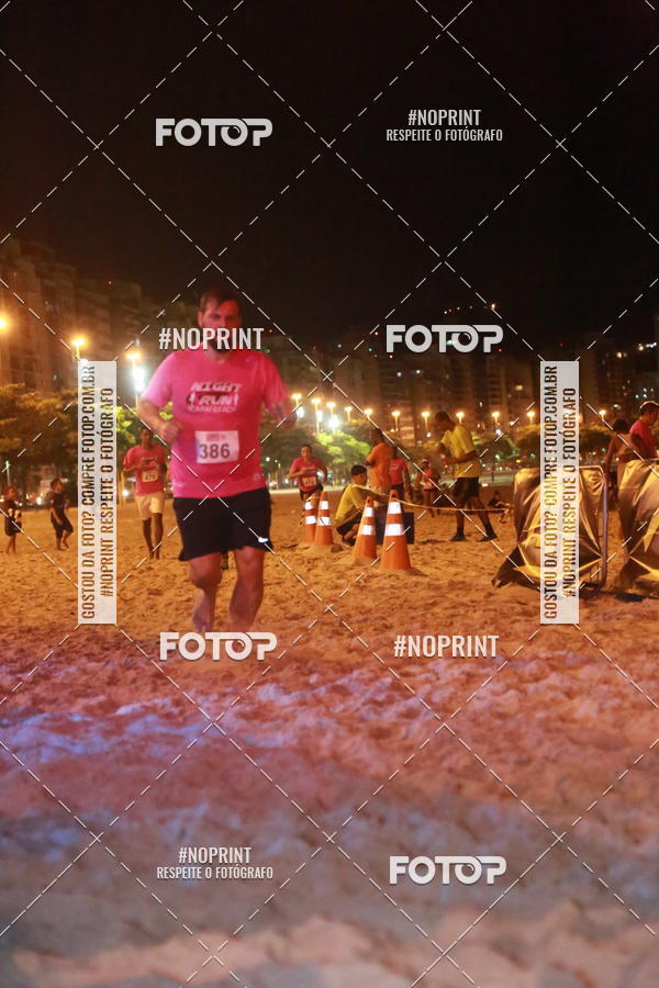Buy your photos of the eventNIGHT RUN ICARA� BEACH - 6� EDI��O - NITER�I RJ on Fotop