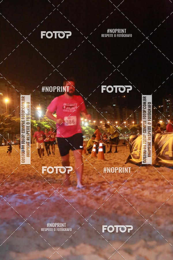 Buy your photos of the eventNIGHT RUN ICARA� BEACH - 6� EDI��O - NITER�I RJ on Fotop