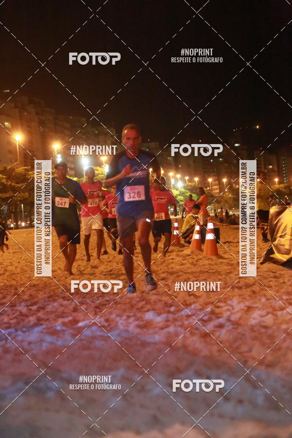 Buy your photos of the eventNIGHT RUN ICARA� BEACH - 6� EDI��O - NITER�I RJ on Fotop