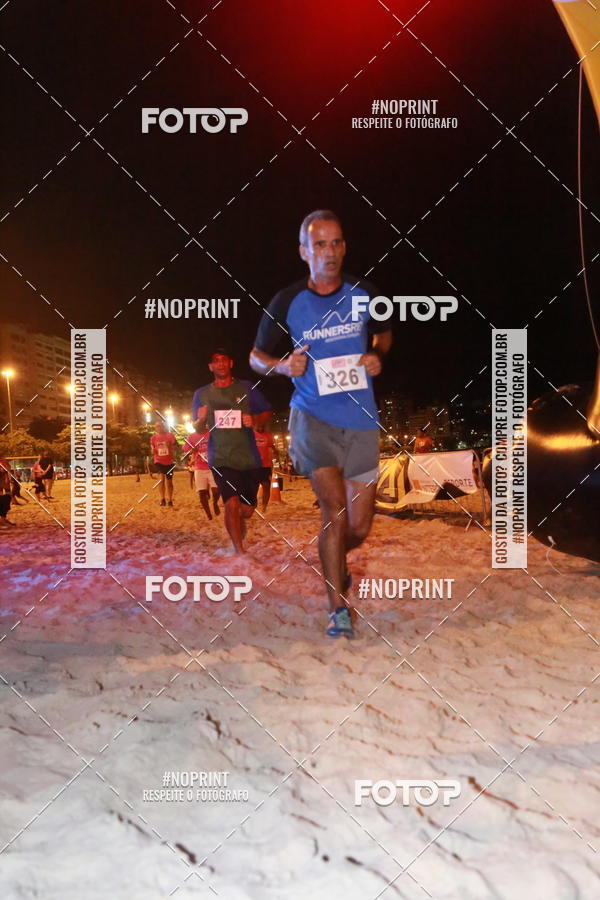 Buy your photos of the eventNIGHT RUN ICARA� BEACH - 6� EDI��O - NITER�I RJ on Fotop