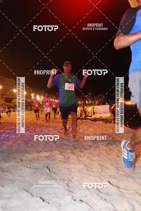 Buy your photos of the eventNIGHT RUN ICARA� BEACH - 6� EDI��O - NITER�I RJ on Fotop