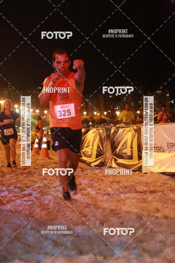 Buy your photos of the eventNIGHT RUN ICARA� BEACH - 6� EDI��O - NITER�I RJ on Fotop