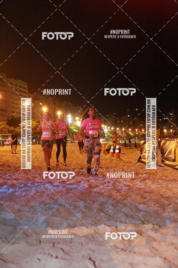 Buy your photos of the eventNIGHT RUN ICARA� BEACH - 6� EDI��O - NITER�I RJ on Fotop