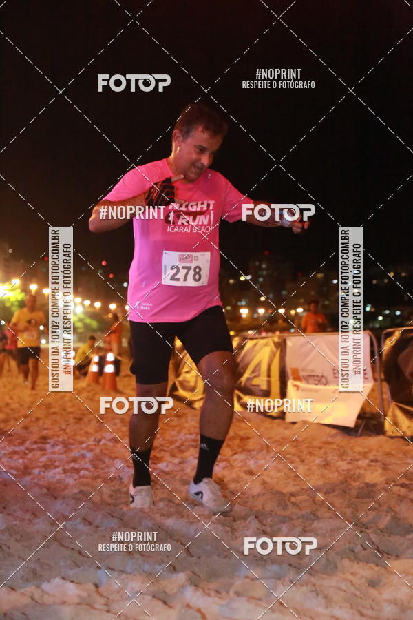Buy your photos of the eventNIGHT RUN ICARA� BEACH - 6� EDI��O - NITER�I RJ on Fotop