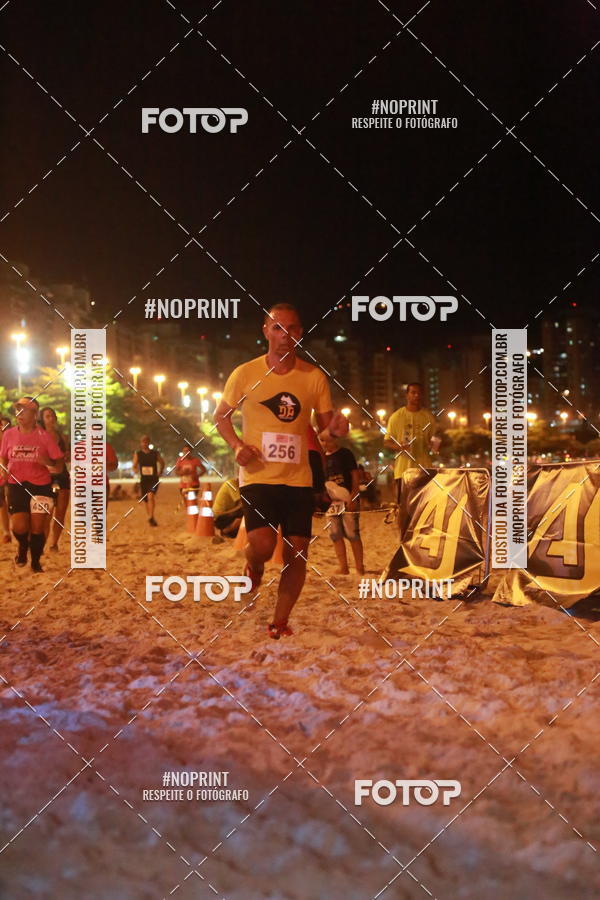 Buy your photos of the eventNIGHT RUN ICARA� BEACH - 6� EDI��O - NITER�I RJ on Fotop