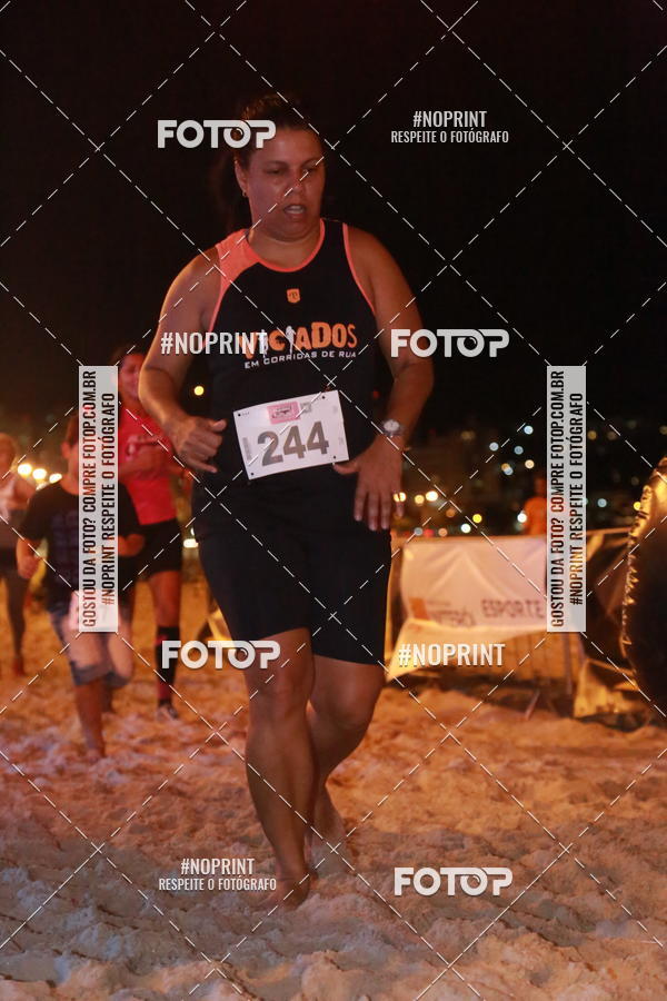 Buy your photos of the eventNIGHT RUN ICARA� BEACH - 6� EDI��O - NITER�I RJ on Fotop