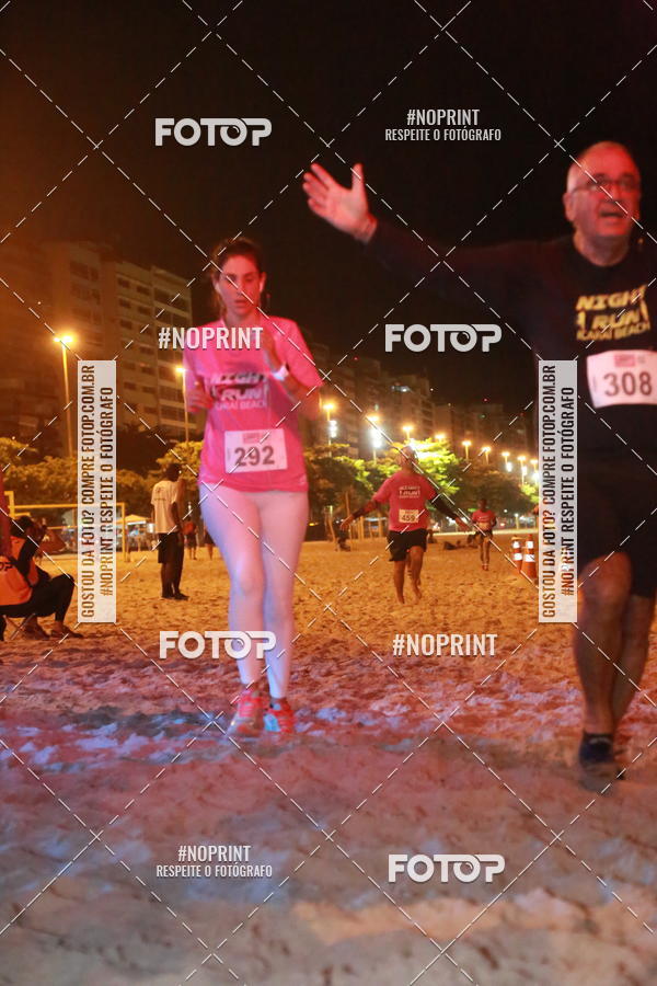 Buy your photos of the eventNIGHT RUN ICARA� BEACH - 6� EDI��O - NITER�I RJ on Fotop