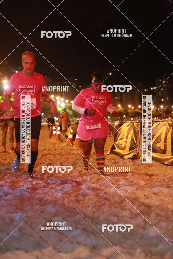 Buy your photos of the eventNIGHT RUN ICARA� BEACH - 6� EDI��O - NITER�I RJ on Fotop