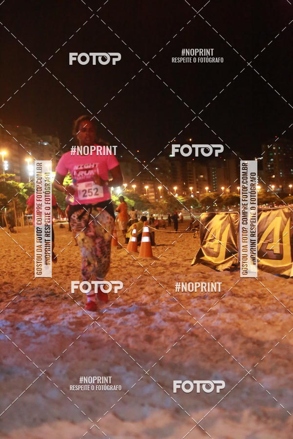 Buy your photos of the eventNIGHT RUN ICARA� BEACH - 6� EDI��O - NITER�I RJ on Fotop