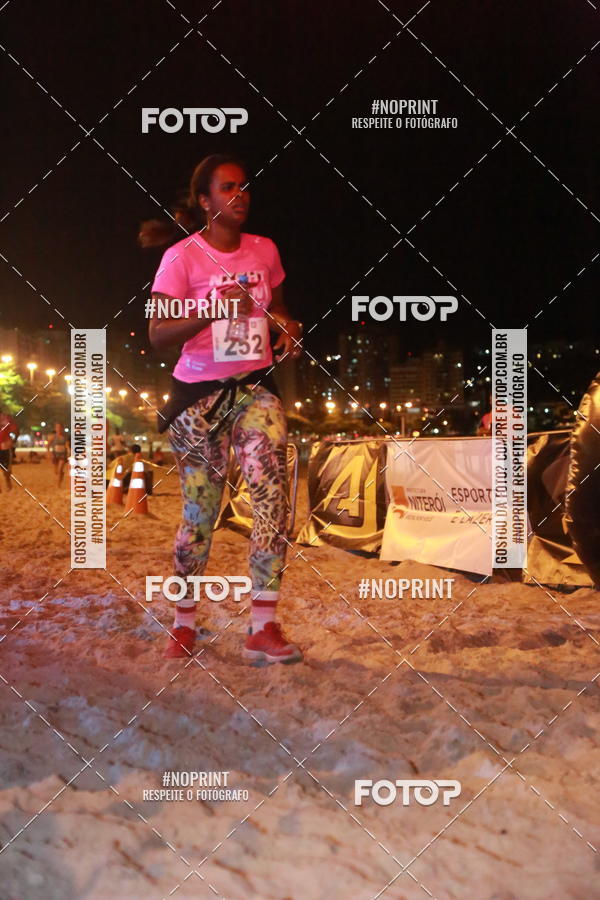 Buy your photos of the eventNIGHT RUN ICARA� BEACH - 6� EDI��O - NITER�I RJ on Fotop