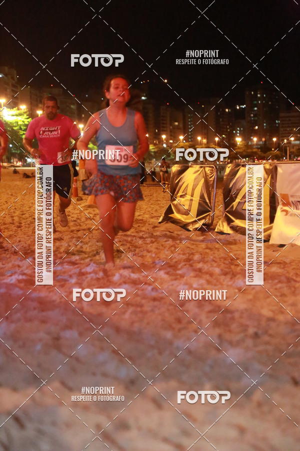 Buy your photos of the eventNIGHT RUN ICARA� BEACH - 6� EDI��O - NITER�I RJ on Fotop