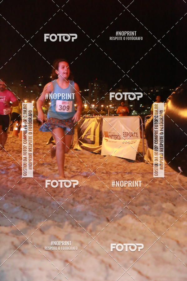 Buy your photos of the eventNIGHT RUN ICARA� BEACH - 6� EDI��O - NITER�I RJ on Fotop