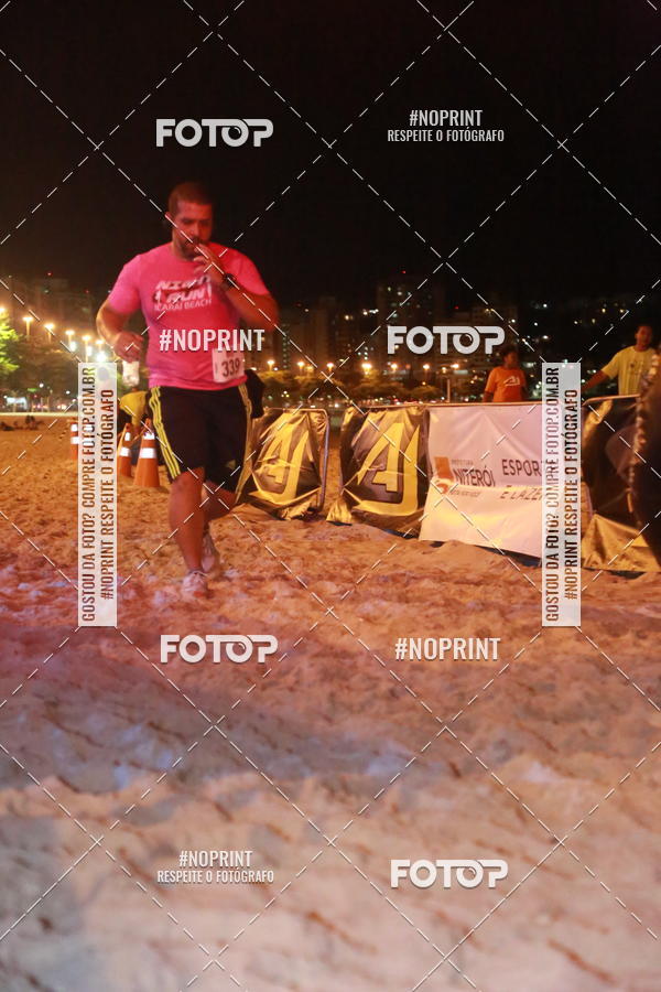 Buy your photos of the eventNIGHT RUN ICARA� BEACH - 6� EDI��O - NITER�I RJ on Fotop