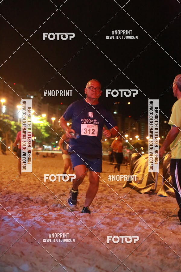 Buy your photos of the eventNIGHT RUN ICARA� BEACH - 6� EDI��O - NITER�I RJ on Fotop