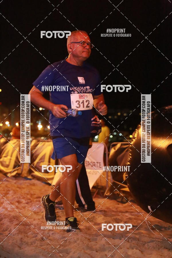 Buy your photos of the eventNIGHT RUN ICARA� BEACH - 6� EDI��O - NITER�I RJ on Fotop