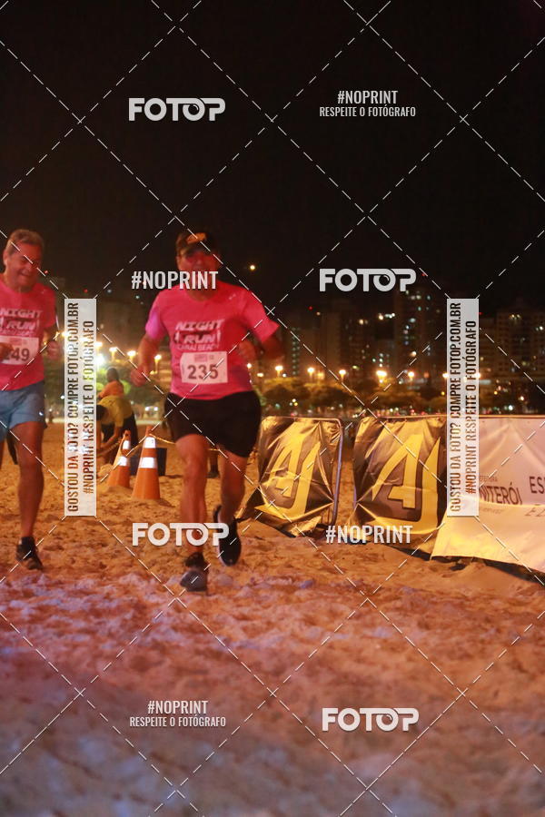 Buy your photos of the eventNIGHT RUN ICARA� BEACH - 6� EDI��O - NITER�I RJ on Fotop
