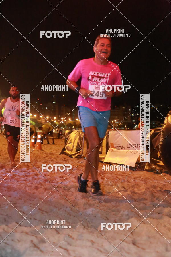 Buy your photos of the eventNIGHT RUN ICARA� BEACH - 6� EDI��O - NITER�I RJ on Fotop
