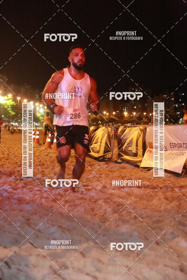 Buy your photos of the eventNIGHT RUN ICARA� BEACH - 6� EDI��O - NITER�I RJ on Fotop