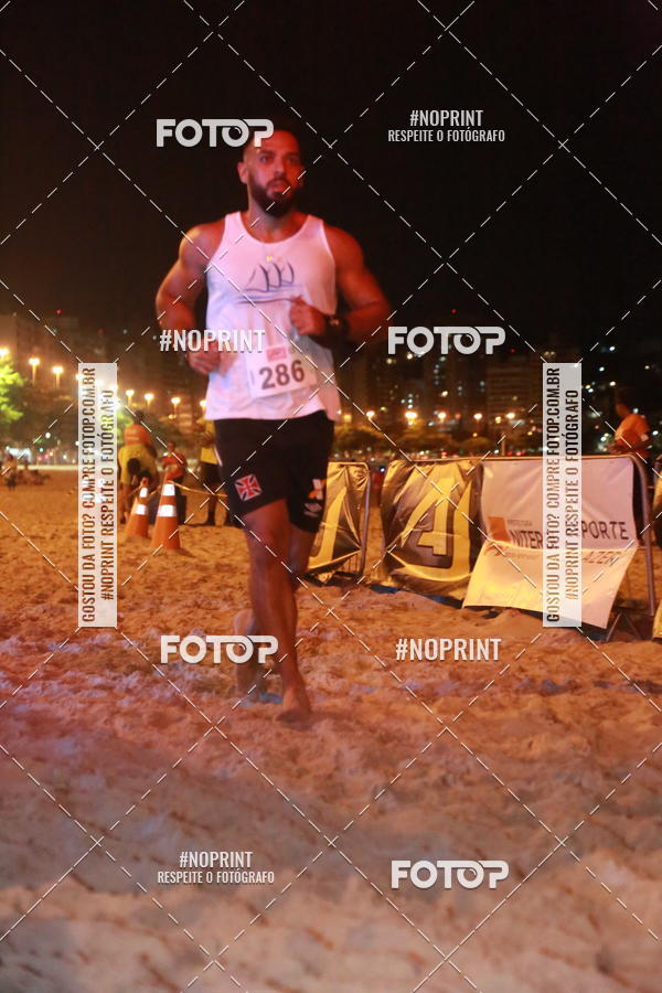 Buy your photos of the eventNIGHT RUN ICARA� BEACH - 6� EDI��O - NITER�I RJ on Fotop