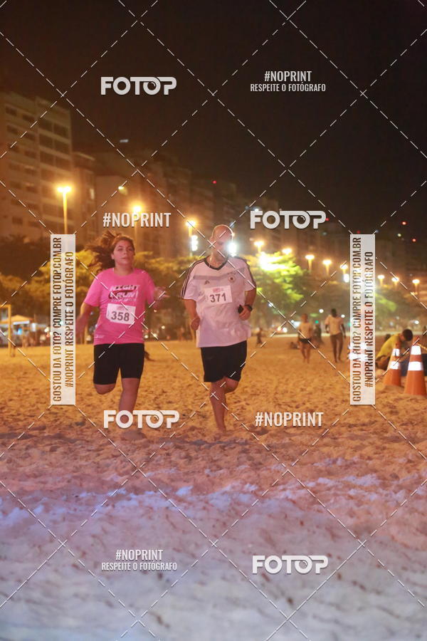 Buy your photos of the eventNIGHT RUN ICARA� BEACH - 6� EDI��O - NITER�I RJ on Fotop