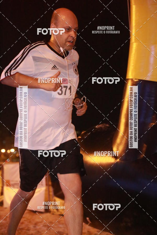 Buy your photos of the eventNIGHT RUN ICARA� BEACH - 6� EDI��O - NITER�I RJ on Fotop