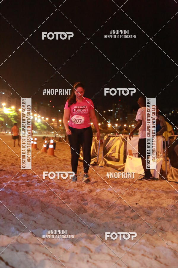 Buy your photos of the eventNIGHT RUN ICARA� BEACH - 6� EDI��O - NITER�I RJ on Fotop