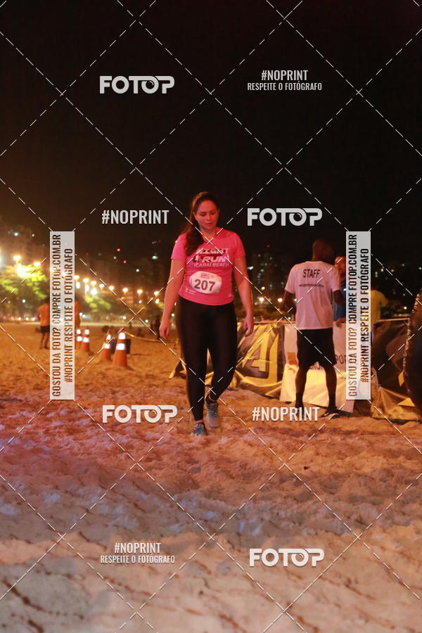 Buy your photos of the eventNIGHT RUN ICARA� BEACH - 6� EDI��O - NITER�I RJ on Fotop