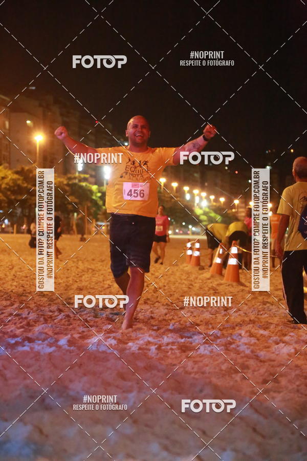 Buy your photos of the eventNIGHT RUN ICARA� BEACH - 6� EDI��O - NITER�I RJ on Fotop