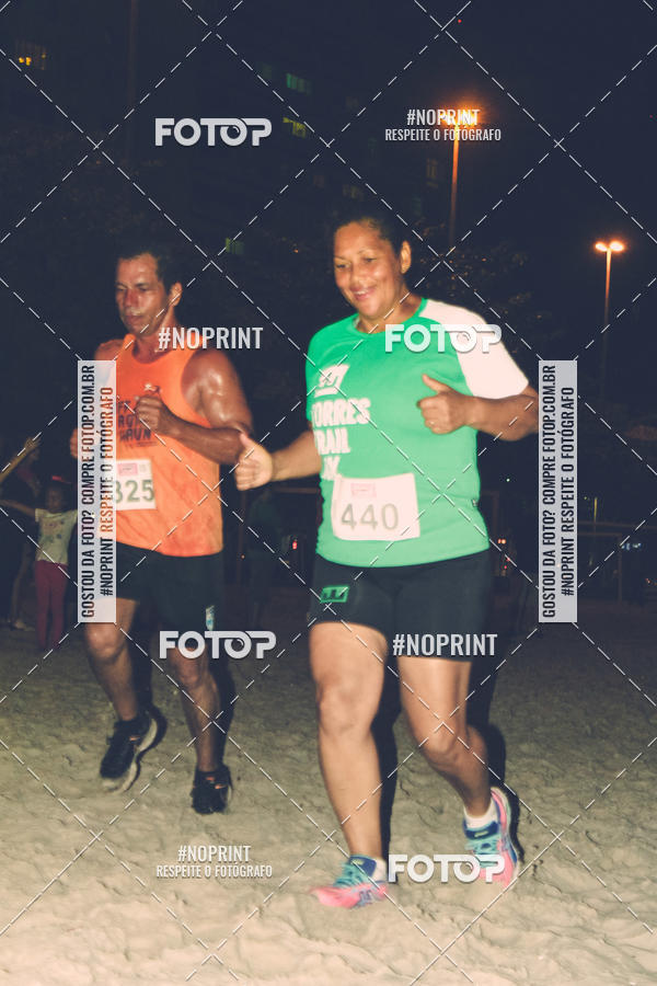 Compra tus fotos del eventoNIGHT RUN ICARA� BEACH - 6� EDI��O - NITER�I RJ En Fotop