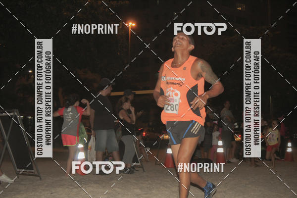 Compra tus fotos del eventoNIGHT RUN ICARA� BEACH - 6� EDI��O - NITER�I RJ En Fotop