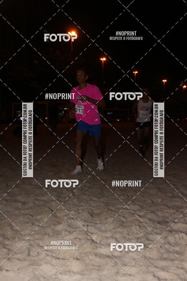 Buy your photos of the eventNIGHT RUN ICARA� BEACH - 6� EDI��O - NITER�I RJ on Fotop