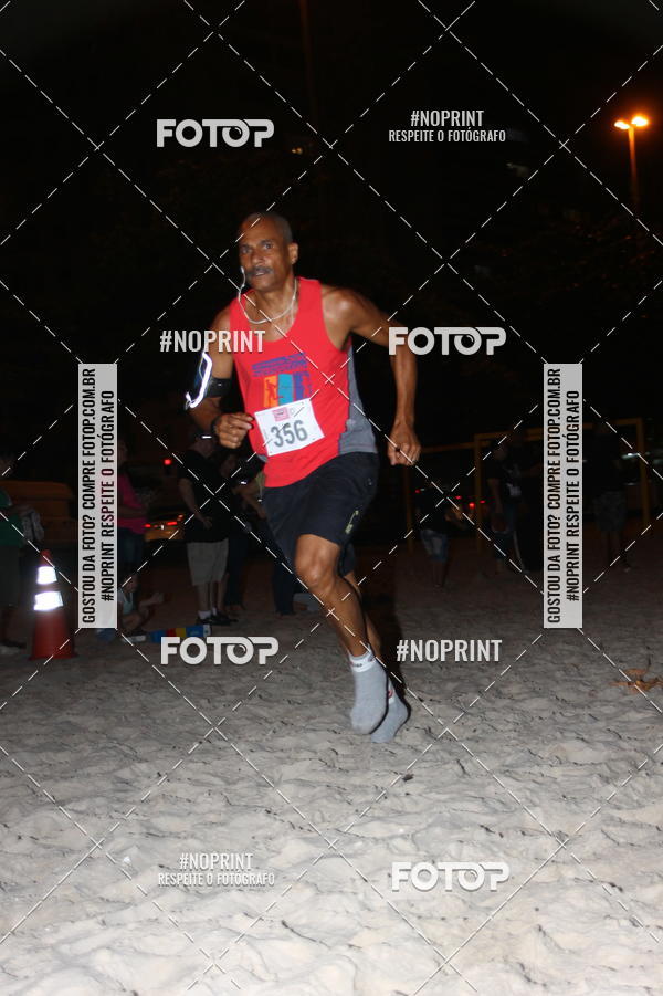 Buy your photos of the eventNIGHT RUN ICARA� BEACH - 6� EDI��O - NITER�I RJ on Fotop