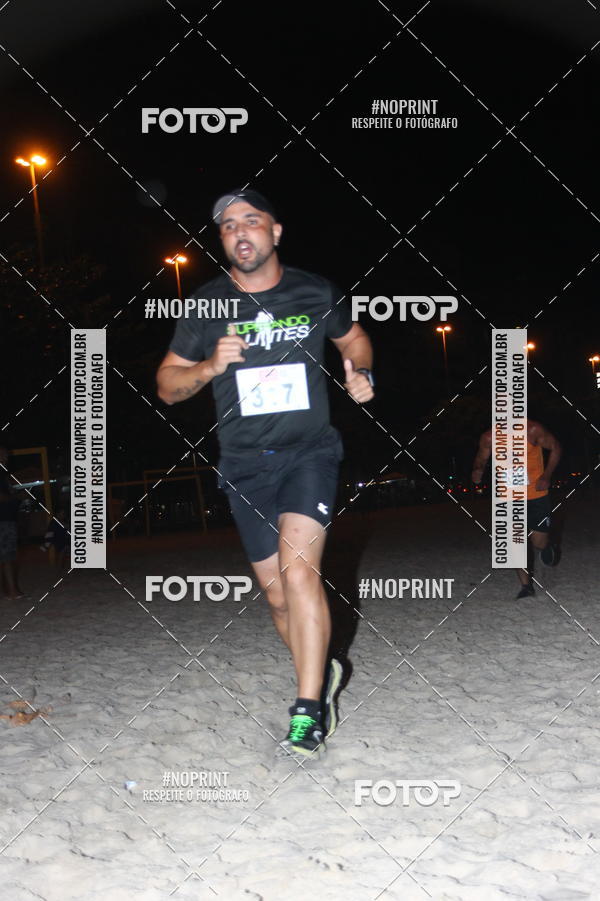 Buy your photos of the eventNIGHT RUN ICARA� BEACH - 6� EDI��O - NITER�I RJ on Fotop