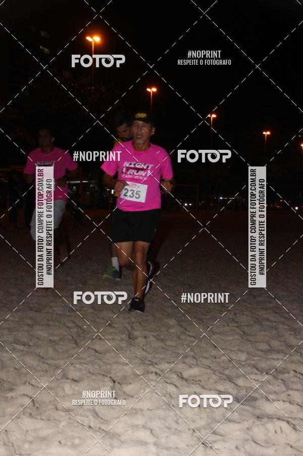 Buy your photos of the eventNIGHT RUN ICARA� BEACH - 6� EDI��O - NITER�I RJ on Fotop