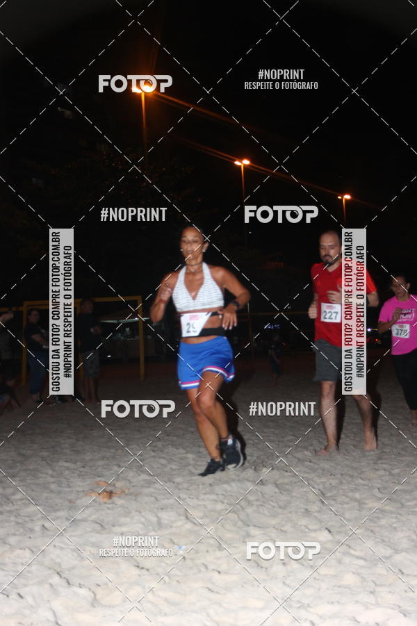 Buy your photos of the eventNIGHT RUN ICARA� BEACH - 6� EDI��O - NITER�I RJ on Fotop