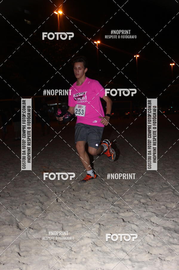 Buy your photos of the eventNIGHT RUN ICARA� BEACH - 6� EDI��O - NITER�I RJ on Fotop