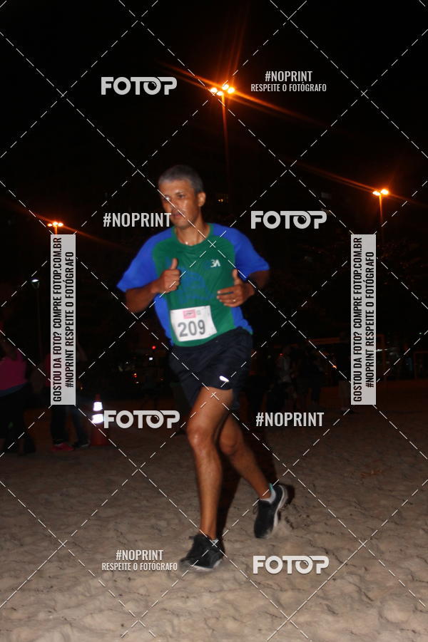 Buy your photos of the eventNIGHT RUN ICARA� BEACH - 6� EDI��O - NITER�I RJ on Fotop
