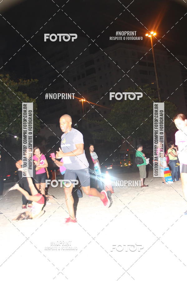 Buy your photos of the eventNIGHT RUN ICARA� BEACH - 6� EDI��O - NITER�I RJ on Fotop