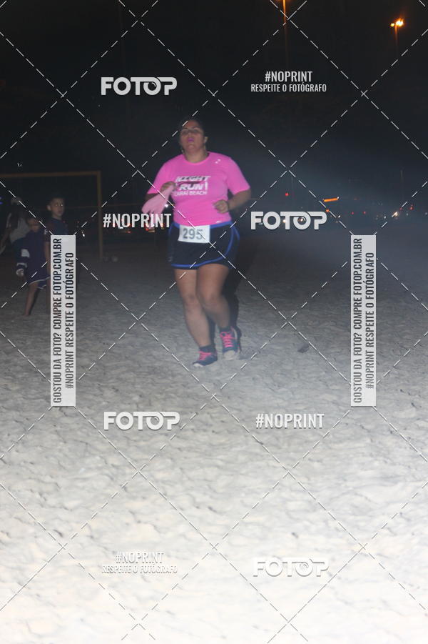 Buy your photos of the eventNIGHT RUN ICARA� BEACH - 6� EDI��O - NITER�I RJ on Fotop