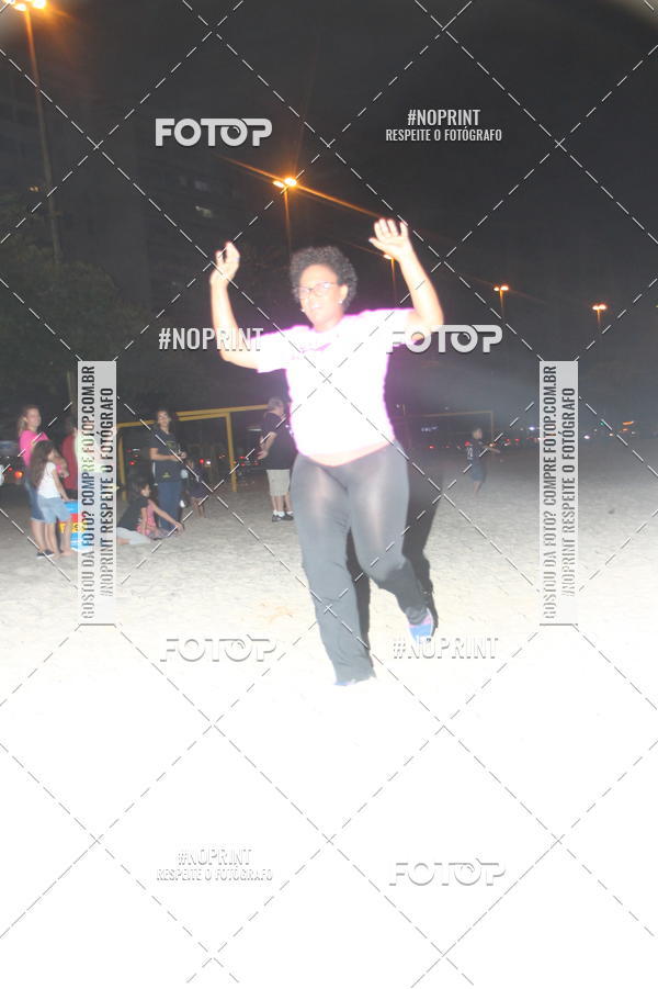 Buy your photos of the eventNIGHT RUN ICARA� BEACH - 6� EDI��O - NITER�I RJ on Fotop