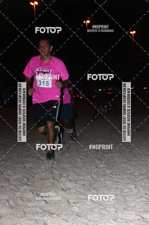Buy your photos of the eventNIGHT RUN ICARA� BEACH - 6� EDI��O - NITER�I RJ on Fotop