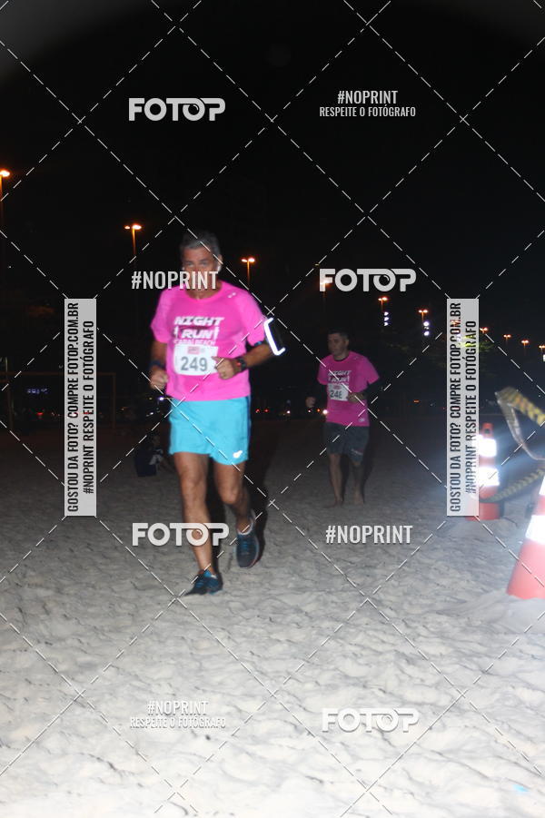 Buy your photos of the eventNIGHT RUN ICARA� BEACH - 6� EDI��O - NITER�I RJ on Fotop