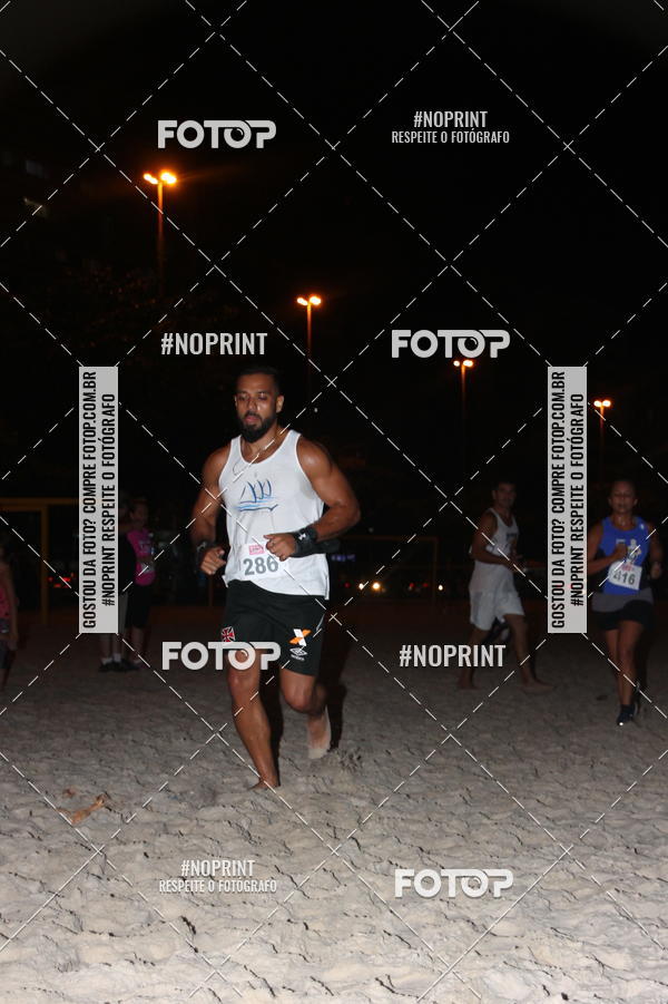 Buy your photos of the eventNIGHT RUN ICARA� BEACH - 6� EDI��O - NITER�I RJ on Fotop